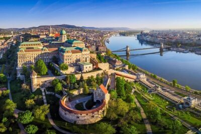 Budapest: 3-Hour Live-guided Bus Tour and 1-hour River Cruise - Getting oriented at Heroes’ Square and the Millennium Memorial