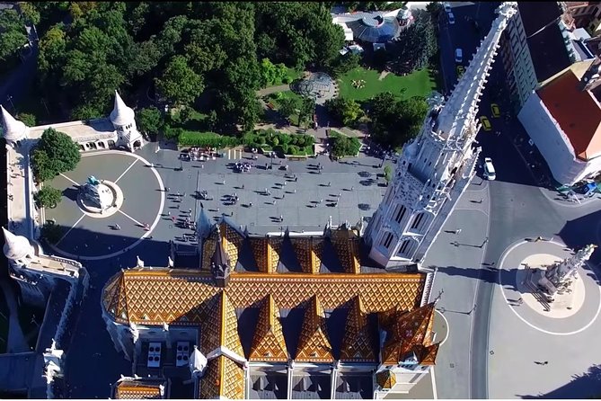 Budapest: 3-Hour Live-guided Bus Tour and 1-hour River Cruise - The Danube cruise: Dock 6 MAHART and 1 hour on the water
