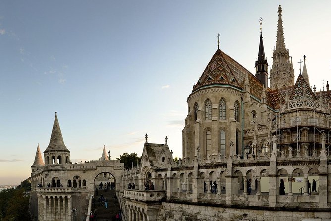 Budapest: 3-Hour Live-guided Bus Tour and 1-hour River Cruise - Tips that make this tour smoother (especially in bad weather)