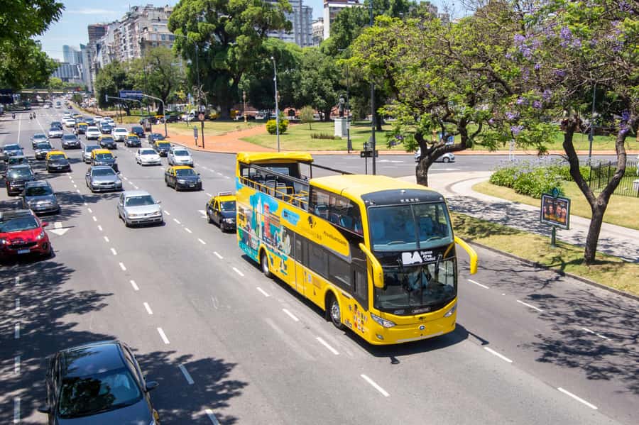 Buenos Aires Hop-On Hop-Off Bus and Exclusive Benefits - Ticket counter reality: start at 466 Córdoba Avenue