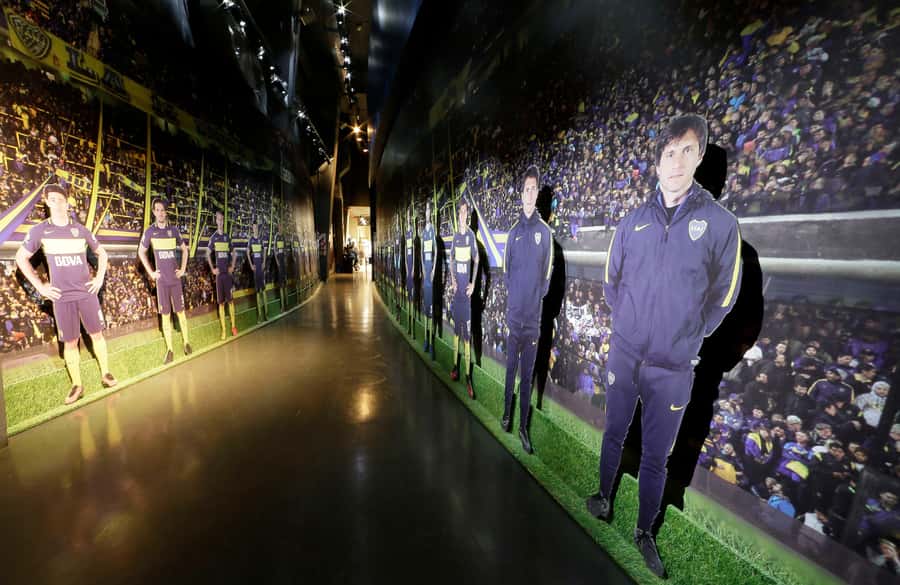 Buenos Aires: Hop-On Hop-Off Bus and Football Museums - The Things to Watch For: QR Scans, Route Changes, and Traffic