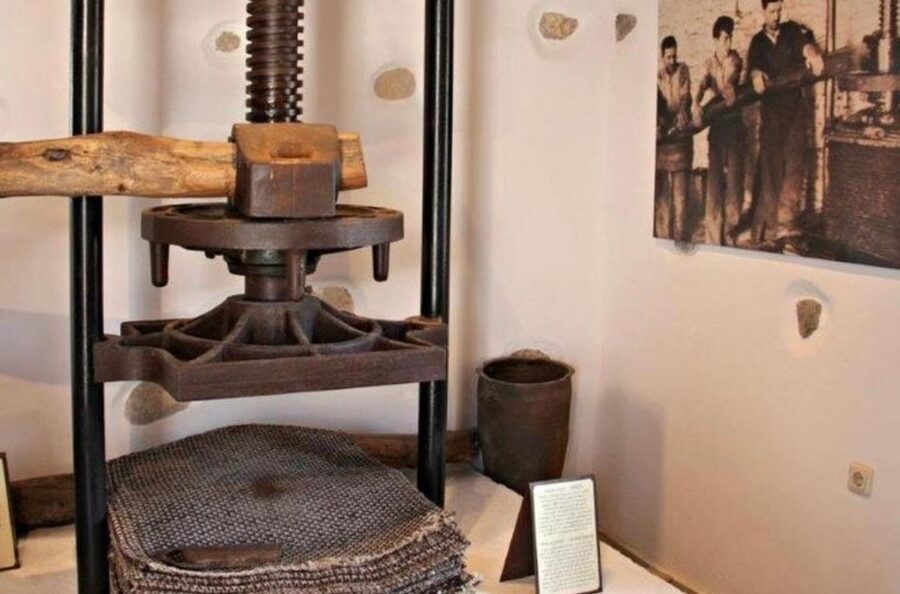 Bus Tour Around the island of Naxos - Price and what $35 really buys you