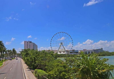 Cancun: Hop-On-Hop-Off Sightseeing Bus Tour - The Centro Loop: Planetarium, Jungle Park, and Local Sights