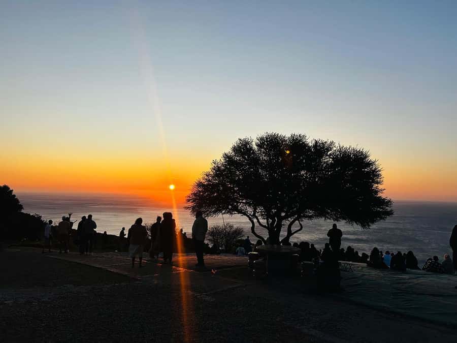 Cape Town: Sunset Bus Tour with Picnic on Signal Hill - Key highlights to know before you go