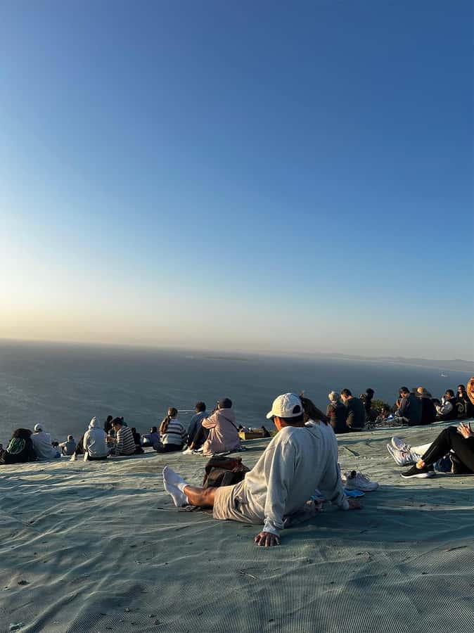 Cape Town: Sunset Bus Tour with Picnic on Signal Hill - Why this sunset bus + Signal Hill picnic feels worth it