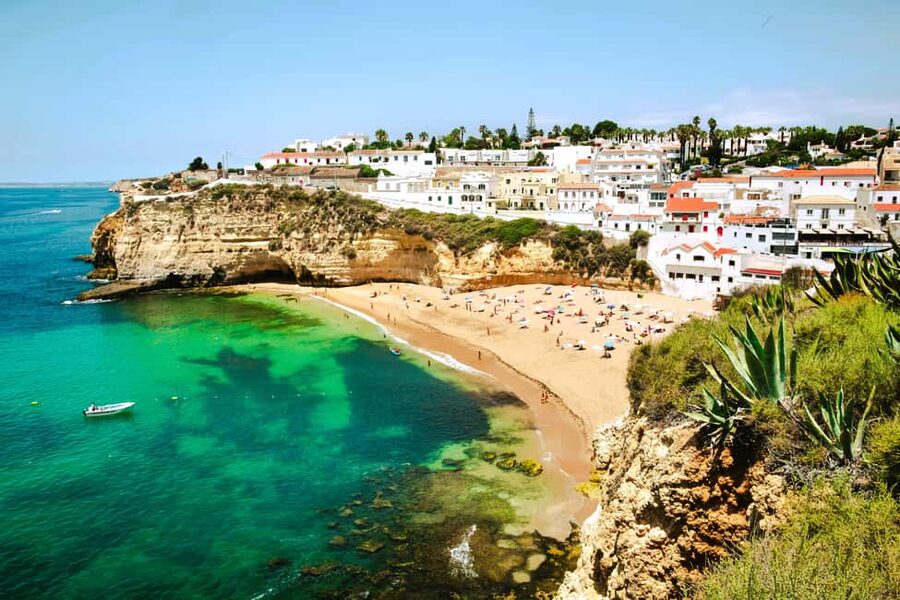 Carvoeiro, Algar Seco, and Ferragudo - Bus Tour - Stop One: Praia da Marinha’s Golden Cliffs (55 Minutes to See the Postcard)