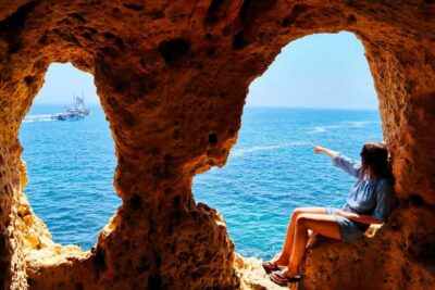 Carvoeiro, Algar Seco, and Ferragudo - Bus Tour - Getting Picked Up (and What Follow Me Means)