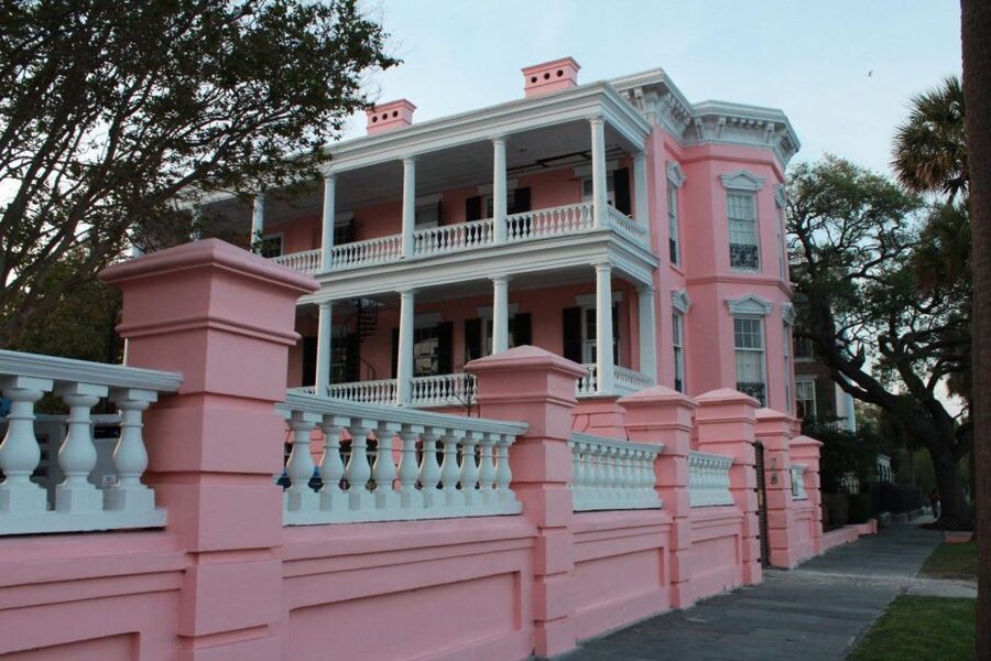 Charleston: Historic City Highlights Guided Bus Tour - War, Culture, Universities, and Local Stories in a Single Loop