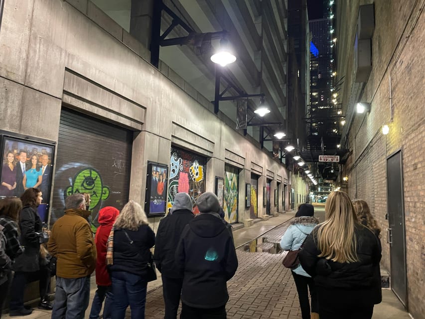 Chicago: Ghost Bus Tour of Haunted Locations - Biograph Theater and the end of John Dillinger