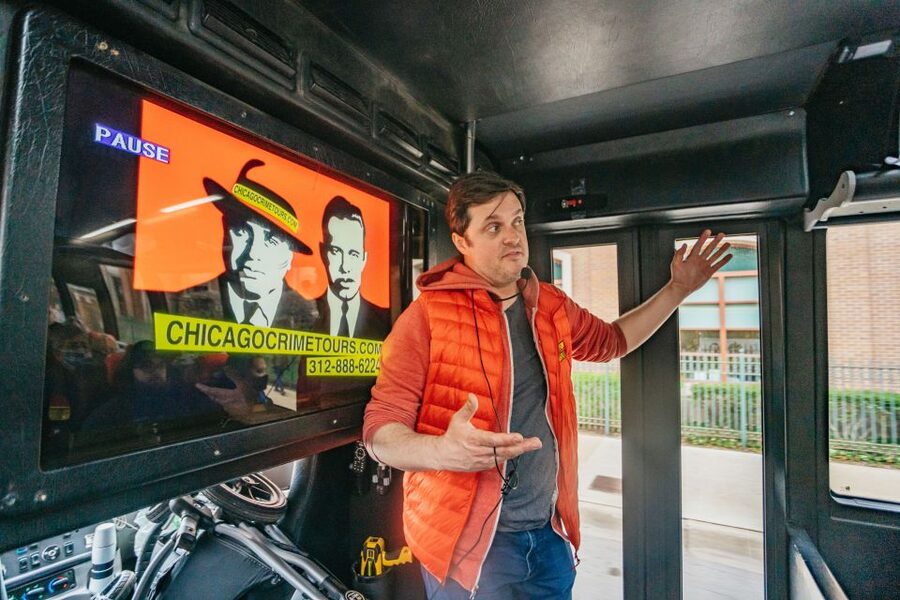 Chicago: Mob and Crime Bus Tour - Stop-by-stop: from Water Tower views to crime-scene photo moments