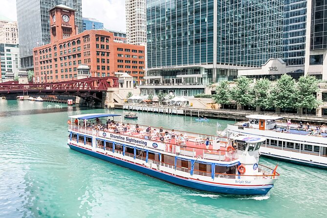 Chicago River Architecture Tour and Big Bus Hop-on Hop-off Tour - The Cruise Part: Architecture Stories and Photo Power