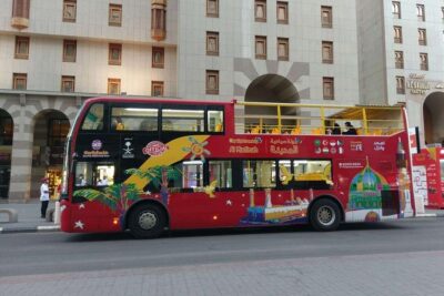City Sightseeing Al Madinah Hop-On Hop-Off Bus Tour - Getting Comfortable: Wifi, Water, and Headphones That Actually Help