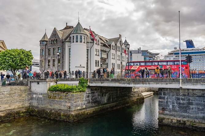 City Sightseeing Alesund Hop-On Hop-Off Bus Tour - Who should book this bus hop-on hop-off?