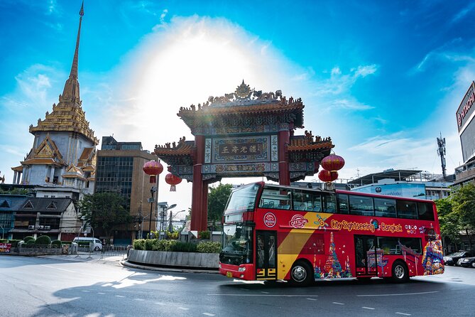 City Sightseeing Bangkok Hop-On Hop-Off Bus Tour - Audio guide and headphones: great when the tech cooperates