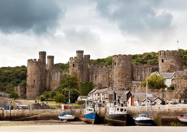 City Sightseeing Llandudno Hop-On Hop-Off Bus Tour - Your Llandudno start: pier, sea-front strolls, and easy town stops