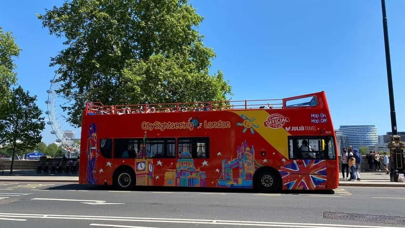 City Sightseeing London Hop-On Hop-Off Bus & Bookable Extras - Green Route shuttle: getting between lines without losing the day