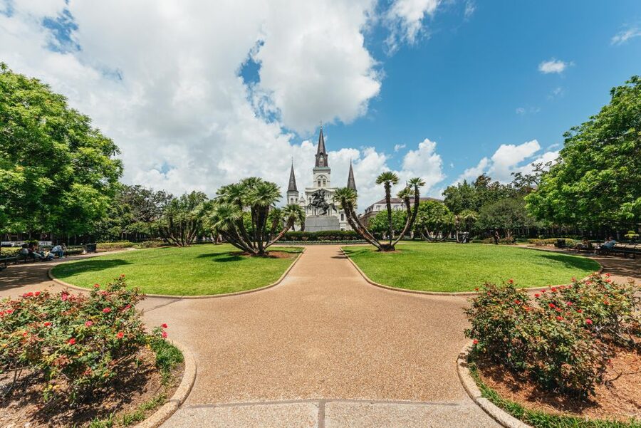 City Sightseeing New Orleans HOHO Bus Tour & Bookable Extras - French Market and Flea-Market Strolls Without Planning Tears