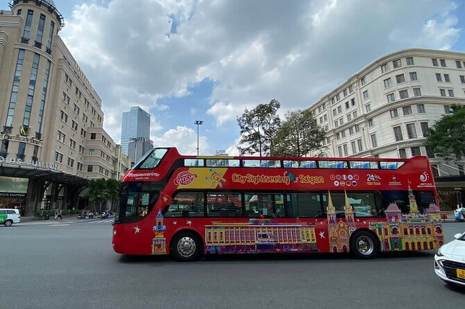 City Sightseeing Saigon Bus Tour - Red Route: Saigon Opera House to the museums and the classics (75 minutes)