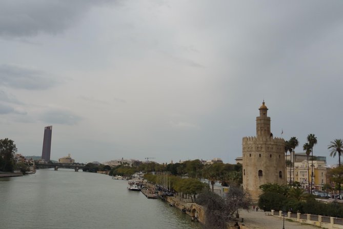 City Sightseeing Seville Hop-On Hop-Off Bus Tour - Timing tips: how to avoid long waits and missed hops