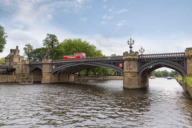 City Sightseeing York Hop-On Hop-Off Bus Tour - Audio commentary reality check: multi-language, sometimes clear, sometimes not