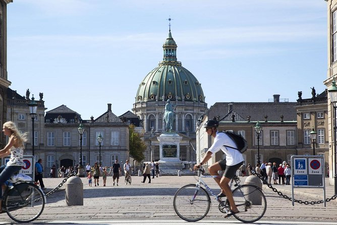 Copenhagen Highlights Hop-On Hop-Off Bus - Classic Copenhagen - The audio guide: how to get value out of 11 languages