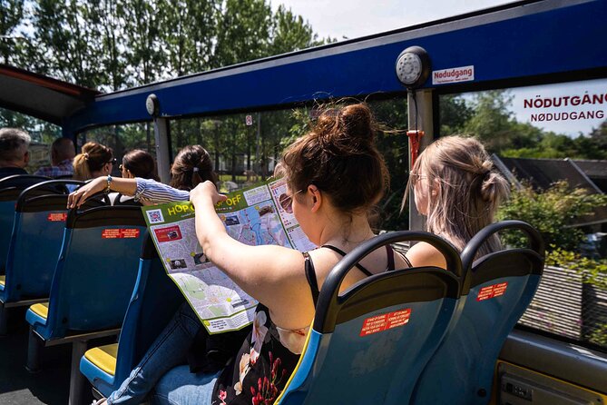 Copenhagen Hop On Hop Off Bus Tour - Audio guide and headphones: using them without getting bored