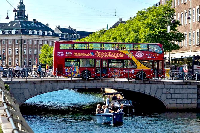 Copenhagen Hop On Hop Off Bus Tour - Finding the right bus: stops, Stromma ticket office, and curb stress