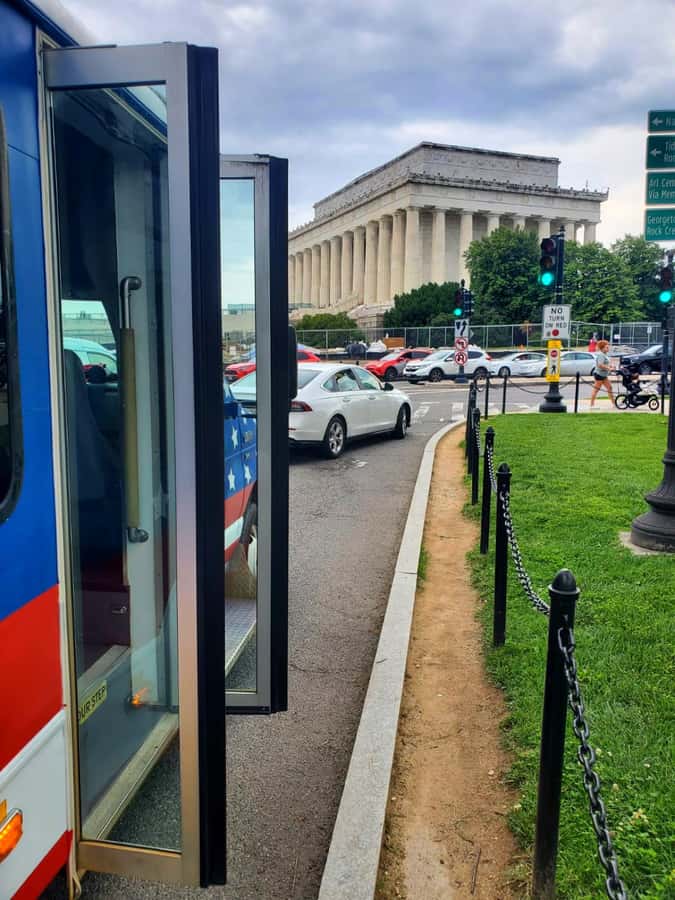 D.C: Monuments & History Guided Open-Air Bus Tour-Day &Night - Vietnam, Korea, World War II: Turning Names Into Meaning
