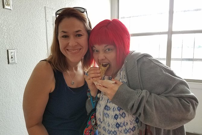 Dallas' Best Tacos and Margaritas Coach Tour - The Coach, the Crowd, and the Pace (3 to 4 Hours)