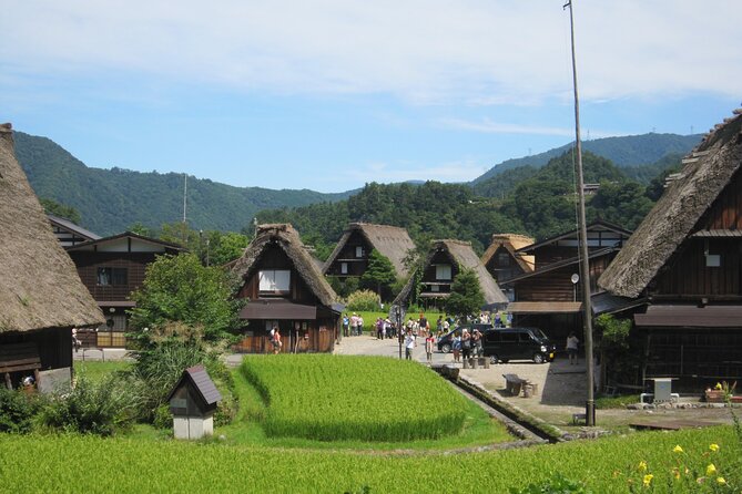 [Day trip bus tour from Kanazawa Station] Weekend only! World Heritage Shirakawago Day Bus Tour - Price and logistics: what you’re really paying for