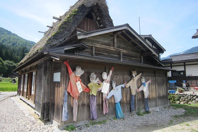 [Day trip bus tour from Kanazawa Station] Weekend only! World Heritage Shirakawago Day Bus Tour - Lunch: Hida-region set meal, not just a placeholder