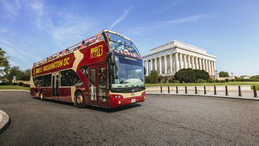 DC: Hop-On Hop-Off with 17 Stops plus Arlington Walking Tour - Using the Big Bus app so you do not waste time waiting