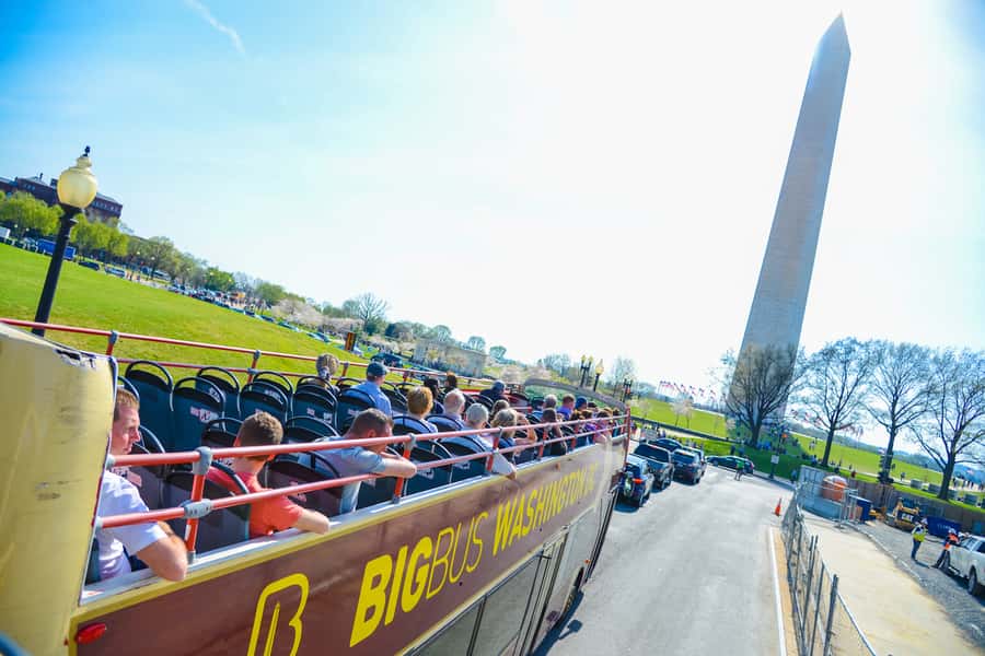 DC: Hop-On Hop-Off with 17 Stops plus Arlington Walking Tour - Price value: why $49 can work for the right kind of day