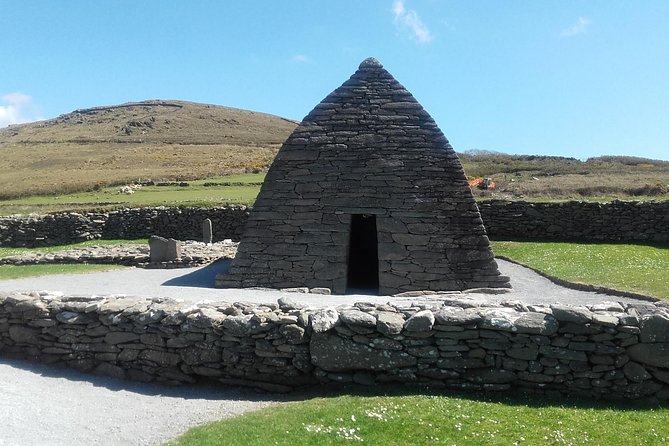 Dingle Peninsula & Slea Head - Private Mini Bus Tour - A fast way to hit Dingle Peninsula and Slea Head in one day