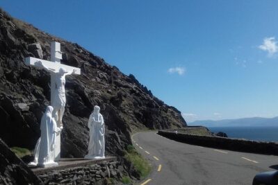 Dingle Peninsula & Slea Head - Private Mini Bus Tour - Inch Beach: Blue Flag sand and a quick coastal reset