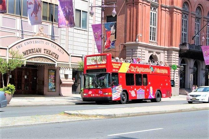Double Decker Hop-On Hop-Off City Sightseeing Philadelphia (1, 2, or 3-Day) - Live Guides vs Audio: How to Hear the Story Without Missing Stops