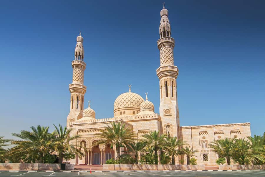 Dubai Heritage & Burj Khalifa Experience - Jumeirah Beach Photo Stop: The Modern Dubai “First Hit”