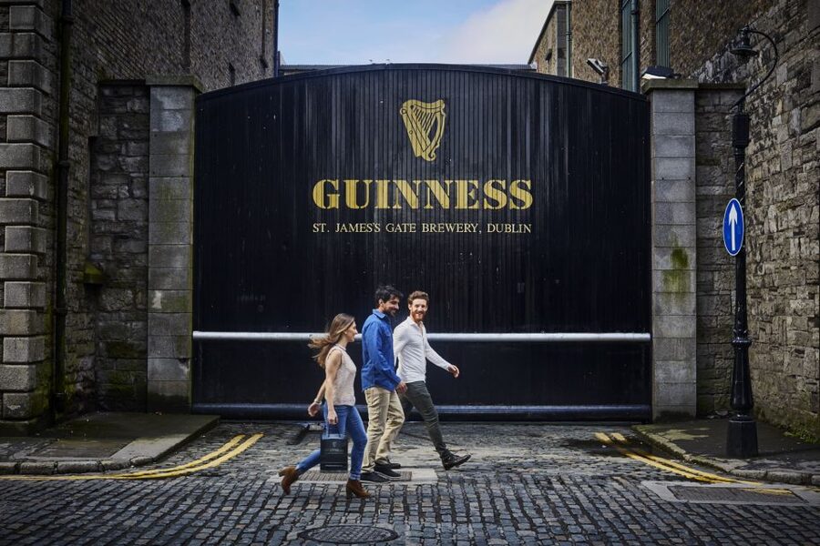 Dublin: Guinness Storehouse Ticket & Hop-on Hop-off Bus Tour - Spotting the Best Seats and Why Guides Matter