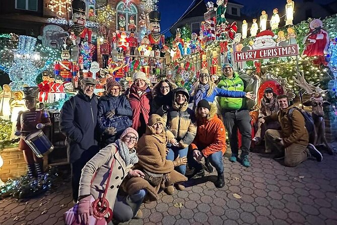 Dyker Heights Christmas Lights and NYC Skyline View Bus Tour - Key highlights worth showing up for