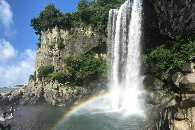 East of Jeju island Bus Tour from Seogwipo city, Jeju island - Starting in Seogwipo: Casaloma Hotel pickup and real-world timing