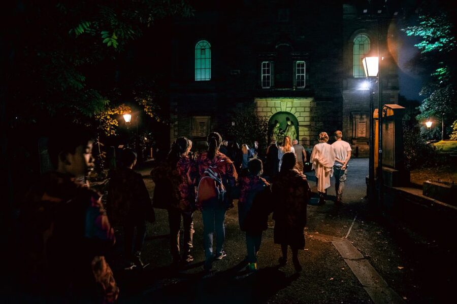Edinburgh: Comedy Horror Ghost Bus Tour - Who should book this Ghost Bus tour