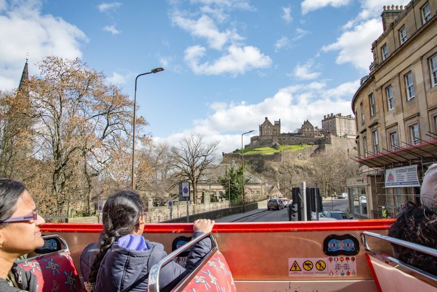 Edinburgh: Hop-On Hop-Off Bus Pass with 3 City Tours - Majestic Tour to Newhaven: coast views, Leith stops, and the Britannia hop-off