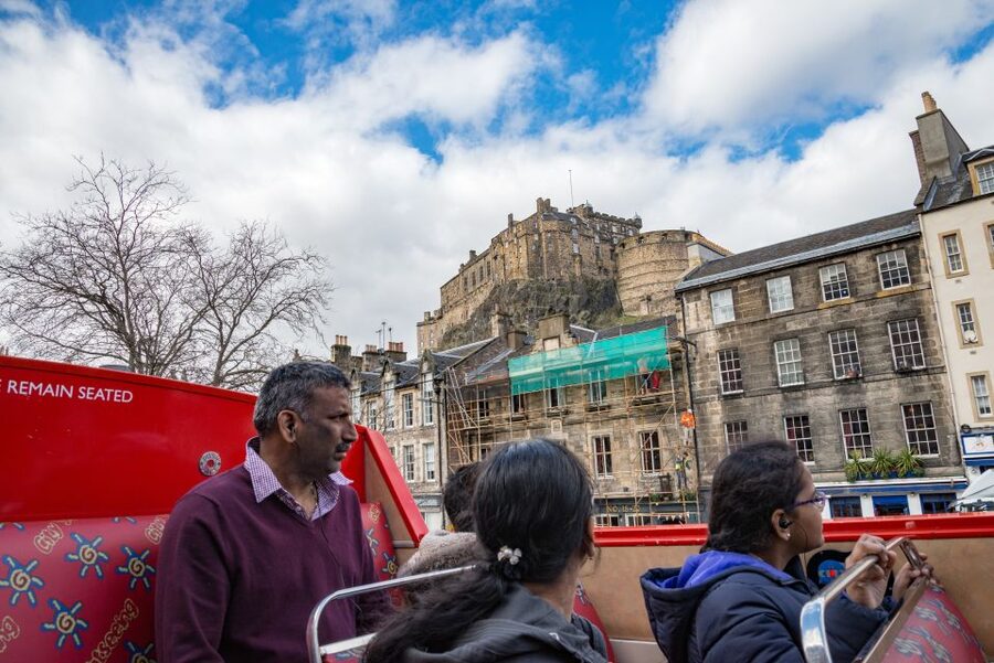 Edinburgh: Hop-On Hop-Off Bus Pass with 3 City Tours - Timing that actually matters: how often the buses run