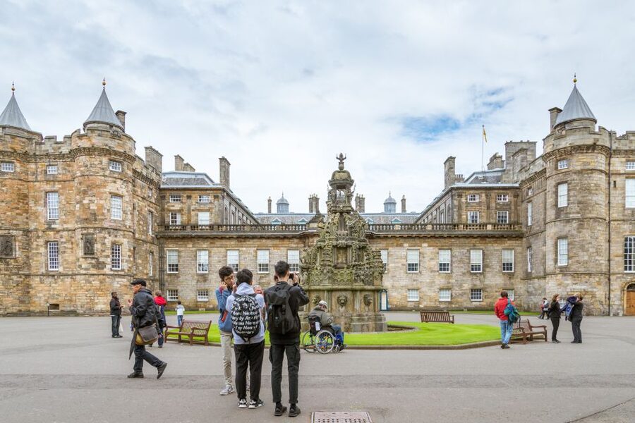 Edinburgh: Royal Attractions with Hop-On Hop-Off Bus Tours - Should You Book This Royal Attractions Hop-On Hop-Off Pass?
