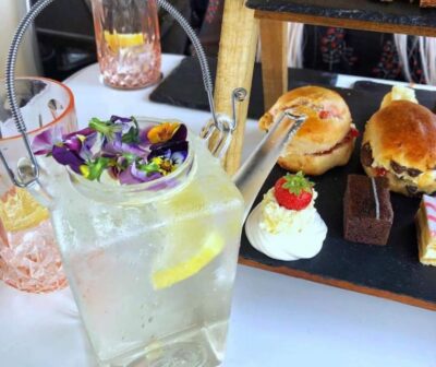 Edinburgh: Vintage Bus Tour with Afternoon Tea or Gin - Afternoon Tea on the Move: What’s Actually on Your Tray
