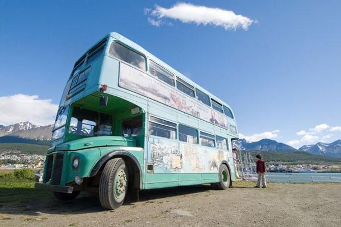 Exploring Ushuaia: Double Decker Bus Tour - Meeting point and timing: what to expect from the schedule