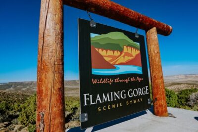 Flaming Gorge Full-Day Bus Tour - Red Canyon Visitor Center: viewpoint time without a strenuous plan
