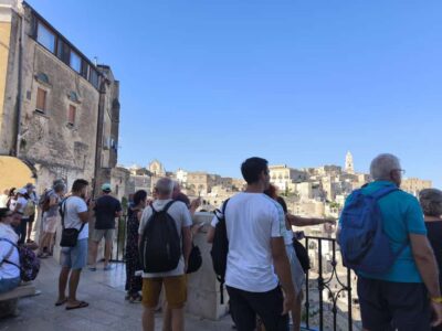 From Bari: Matera Day Trip with Guided Bus Tour - The 90-minute Sassi walking tour: what you’ll actually get