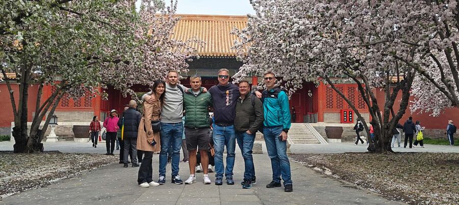 From Beijing: Mutianyu Great Wall and Summer Palace Bus Tour - Choosing cable car or toboggan: saving your legs vs. spending your budget