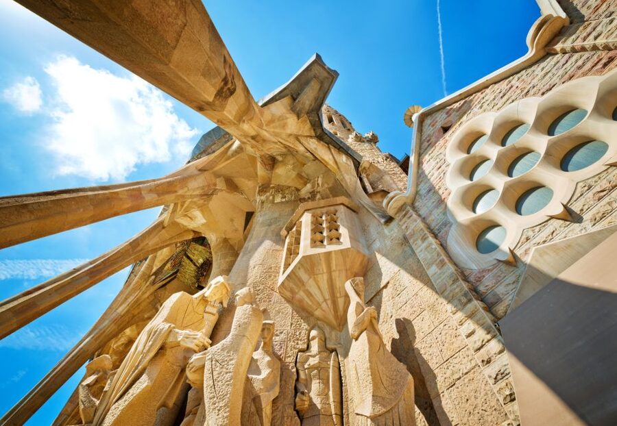 From Costa Brava: Barcelona and Antoni Gaudí's Work Bus Tour - Key highlights worth knowing